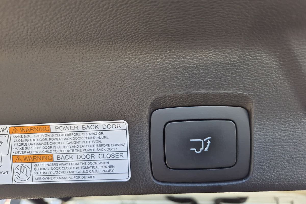 2024 LDV D90 Executive SV9A