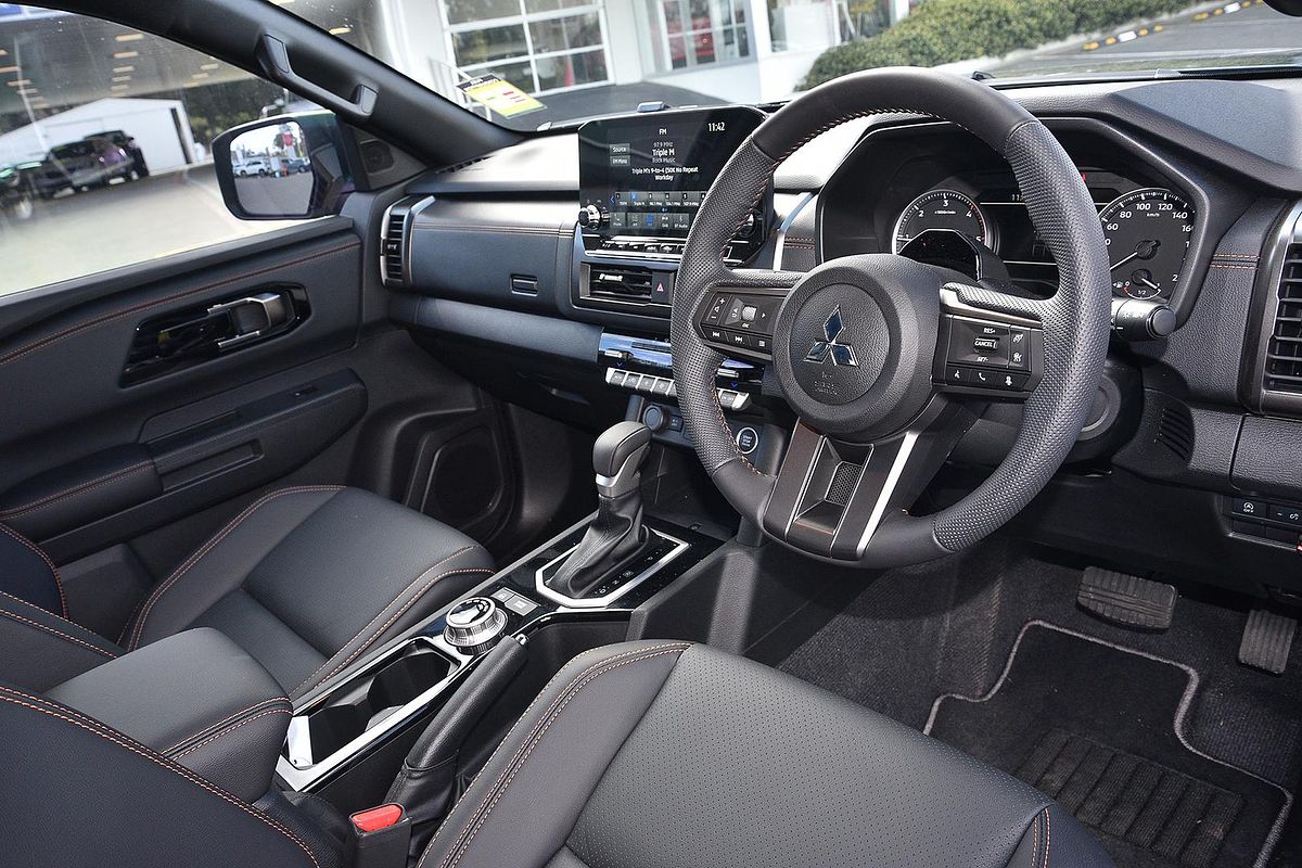 2025 Mitsubishi Triton GSR MV 4X4