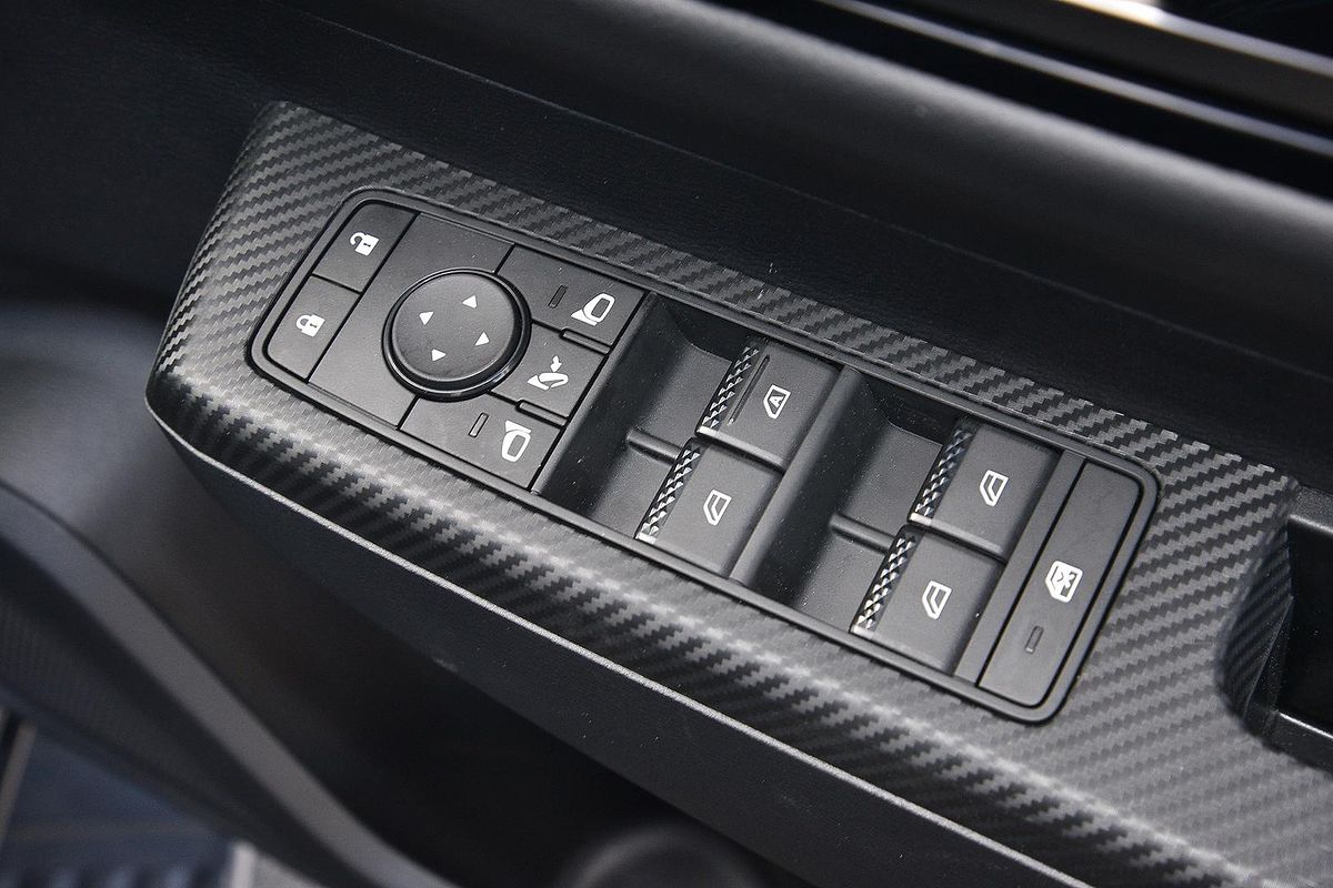 2025 Mitsubishi Triton GSR MV 4X4