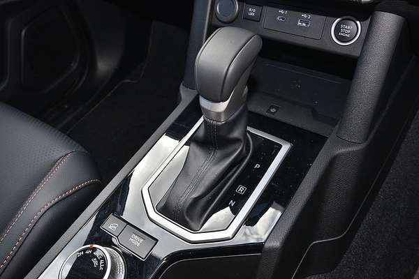 2025 Mitsubishi Triton GSR MV 4X4