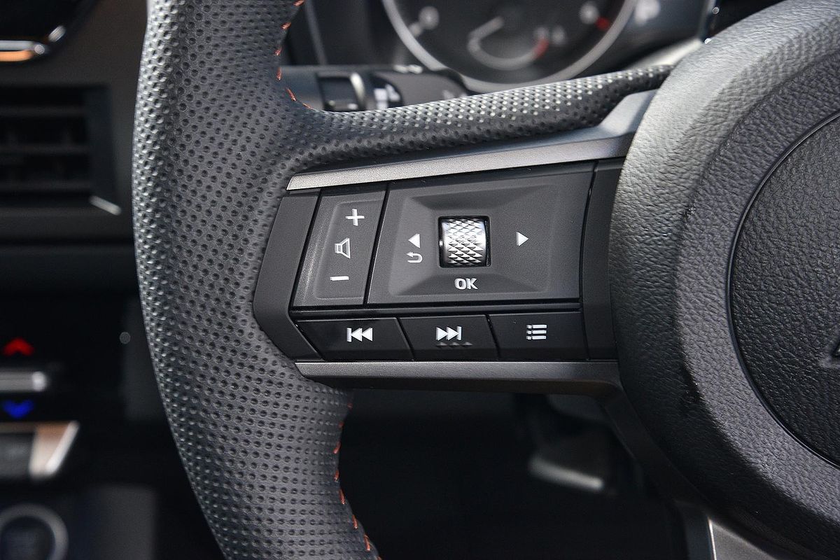 2025 Mitsubishi Triton GSR MV 4X4
