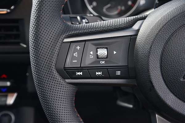 2025 Mitsubishi Triton GSR MV 4X4
