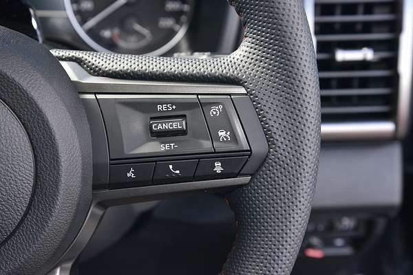 2025 Mitsubishi Triton GSR MV 4X4