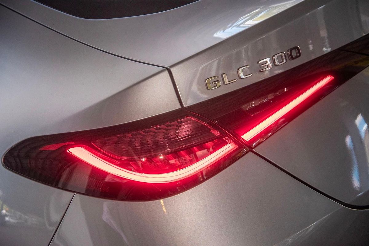 2025 Mercedes-Benz GLC-Class GLC300 C254