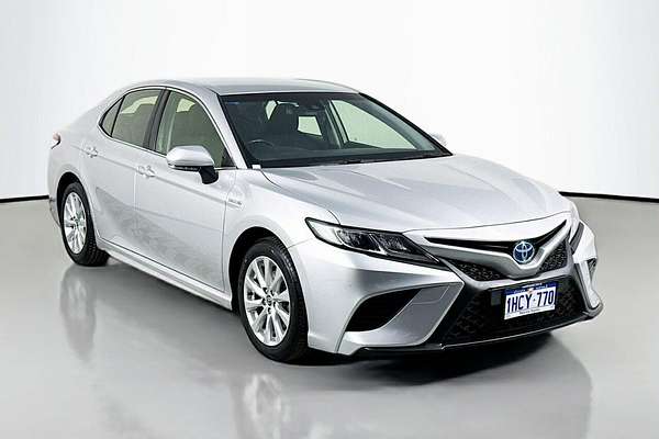 2020 Toyota Camry Ascent Sport AXVH70R