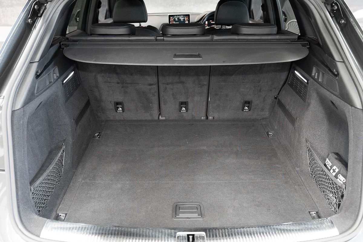 2018 Audi SQ5  FY