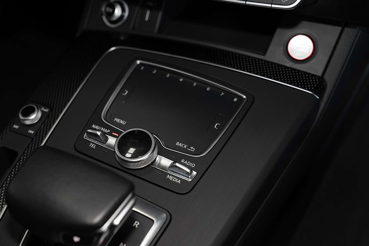 2018 Audi SQ5  FY