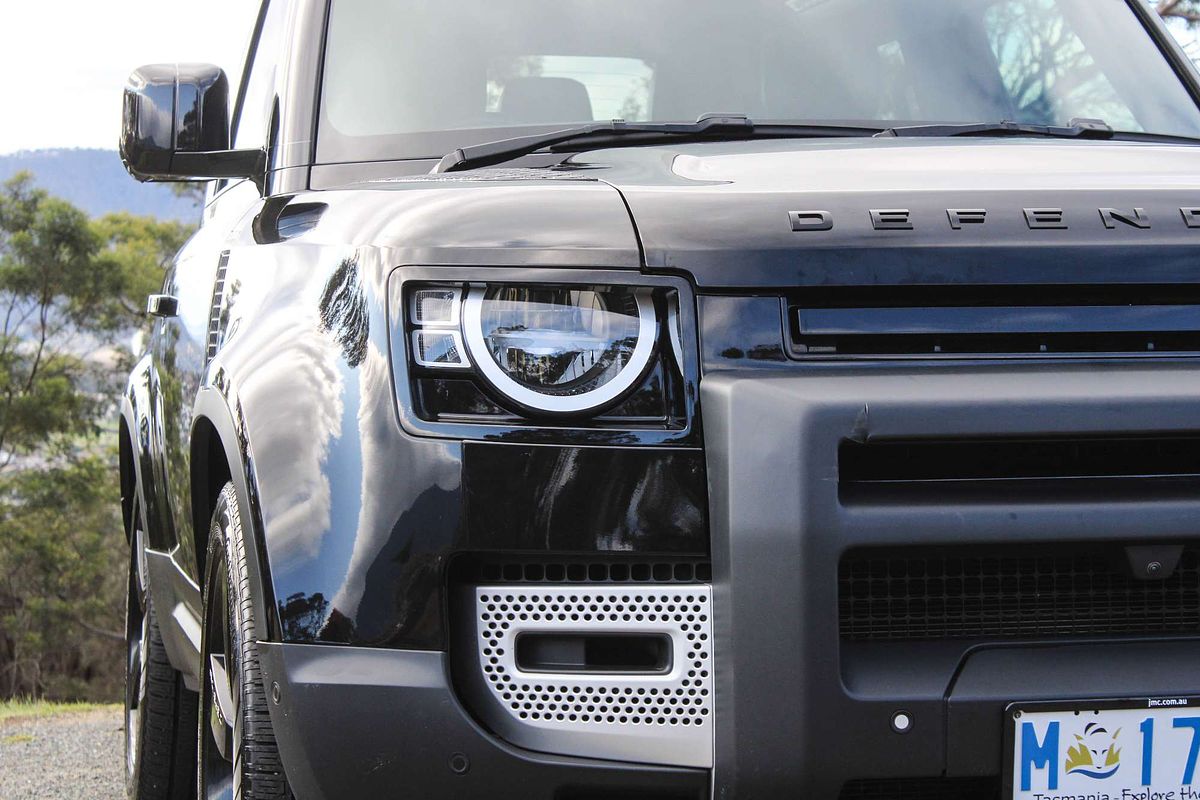 2022 Land Rover Defender 90 D250 S L663
