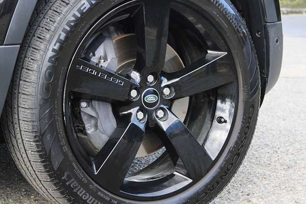 2022 Land Rover Defender 90 D250 S L663