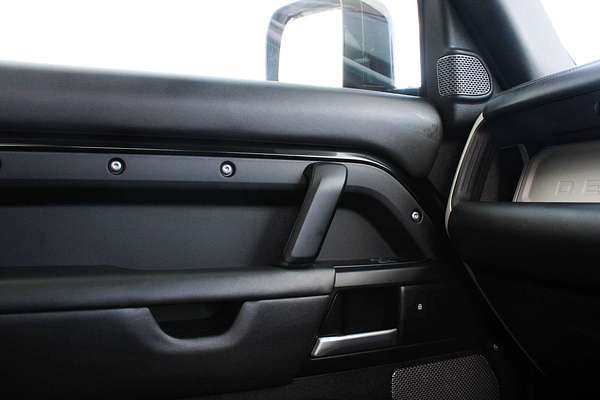 2022 Land Rover Defender 90 D250 S L663