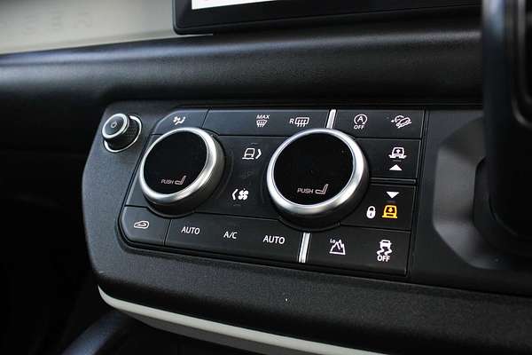 2022 Land Rover Defender 90 D250 S L663