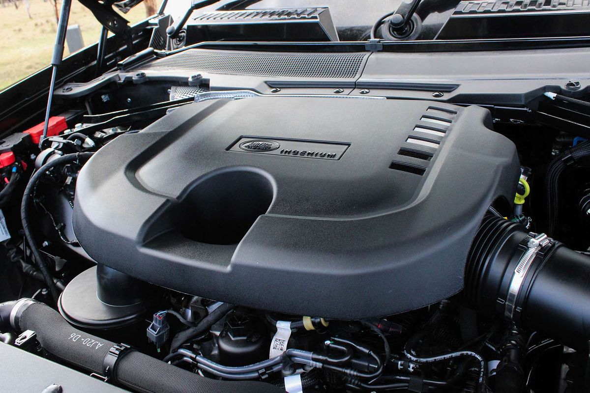 2022 Land Rover Defender 90 D250 S L663