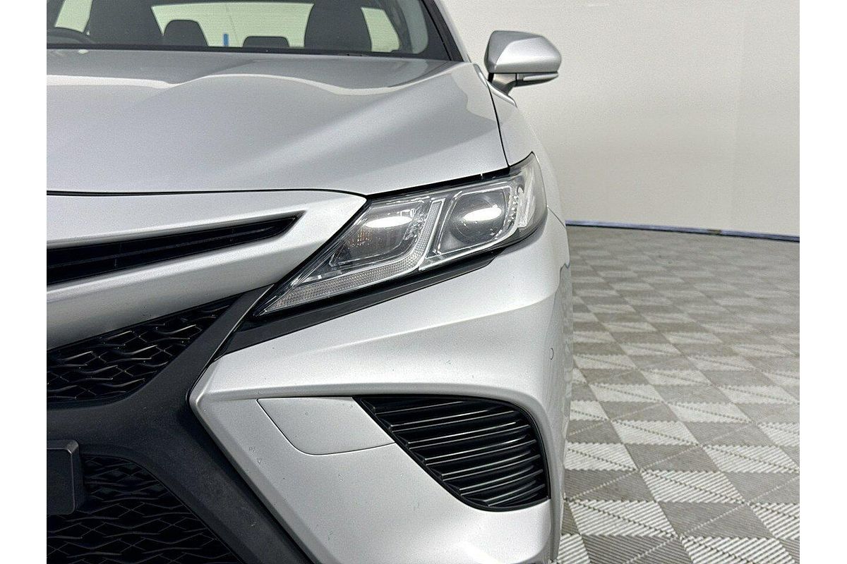 2020 Toyota Camry Ascent Sport AXVH70R