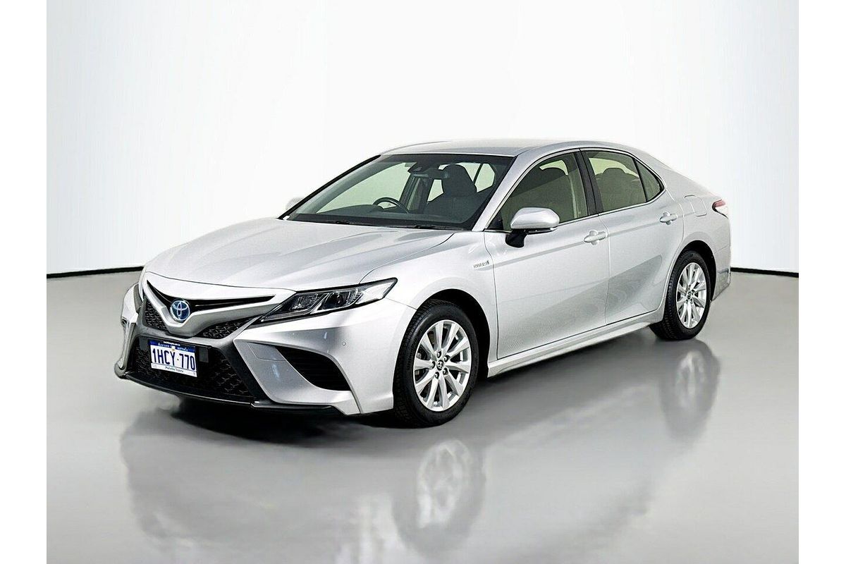 2020 Toyota Camry Ascent Sport AXVH70R