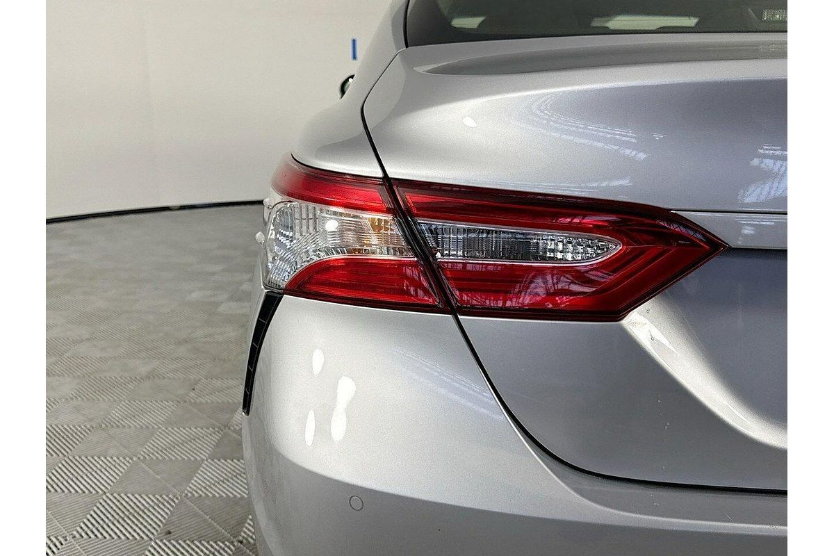 2020 Toyota Camry Ascent Sport AXVH70R