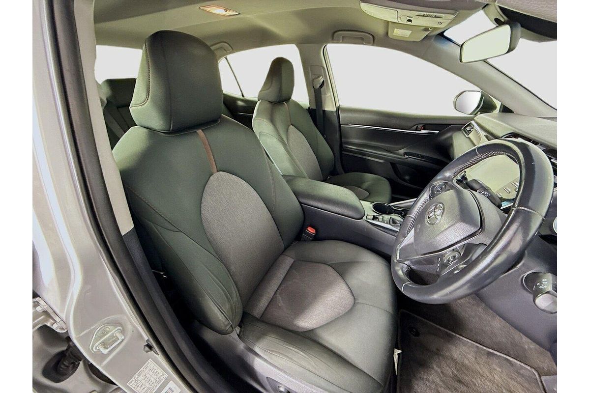 2020 Toyota Camry Ascent Sport AXVH70R