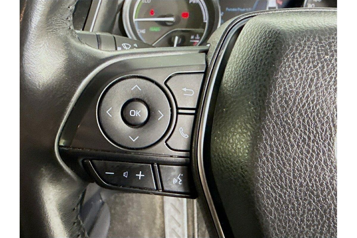 2020 Toyota Camry Ascent Sport AXVH70R