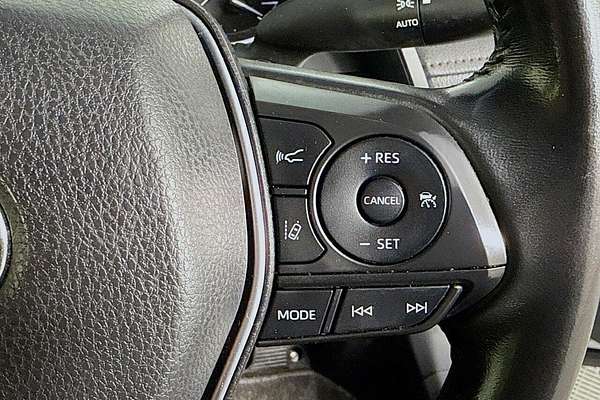 2020 Toyota Camry Ascent Sport AXVH70R