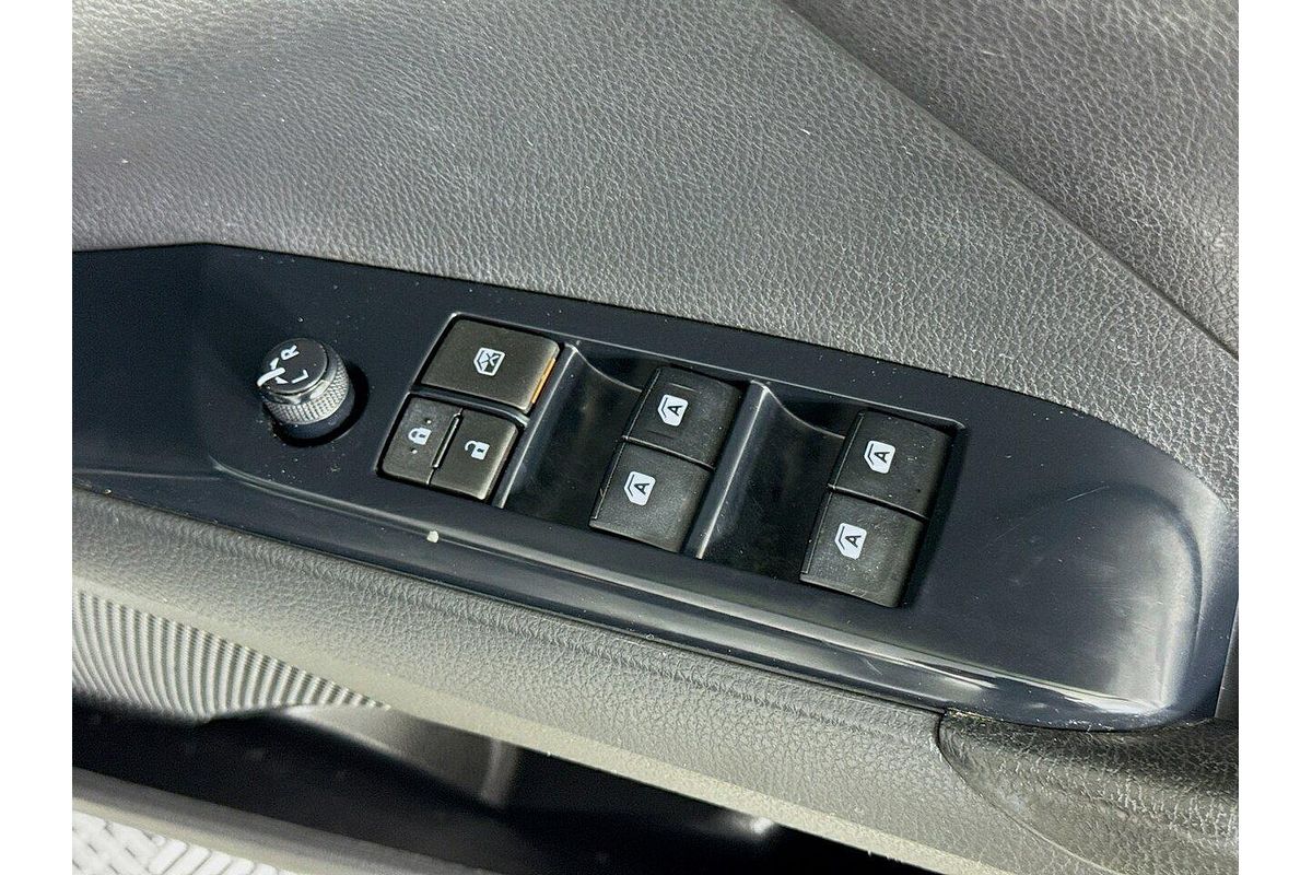 2020 Toyota Camry Ascent Sport AXVH70R