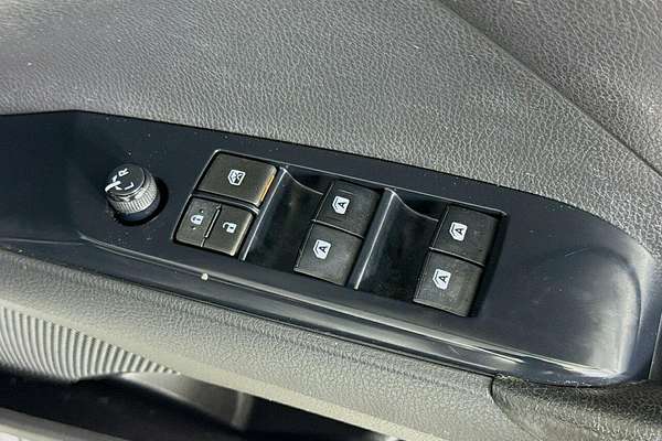 2020 Toyota Camry Ascent Sport AXVH70R