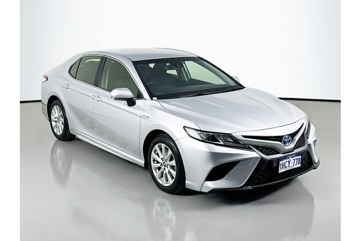 2020 Toyota Camry Ascent Sport AXVH70R