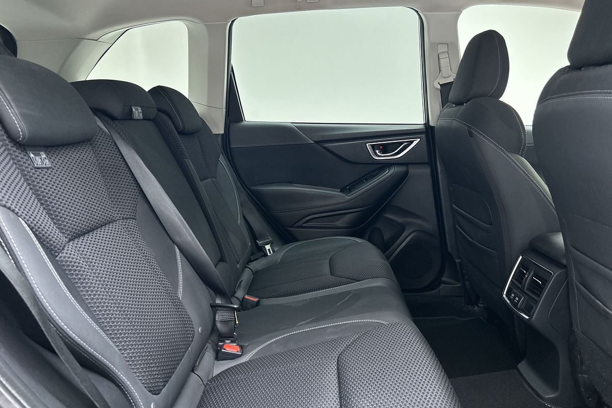 2019 Subaru Forester 2.5i Premium S5