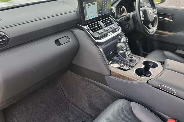 2023 Toyota Landcruiser Sahara FJA300R