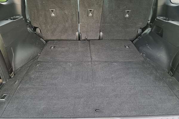 2023 Toyota Landcruiser Sahara FJA300R