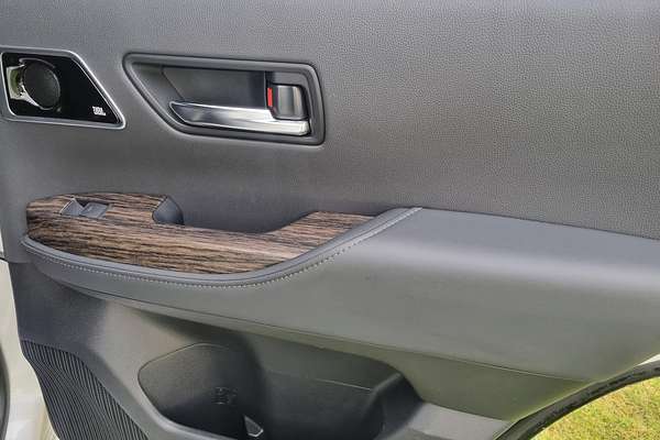 2023 Toyota Landcruiser Sahara FJA300R