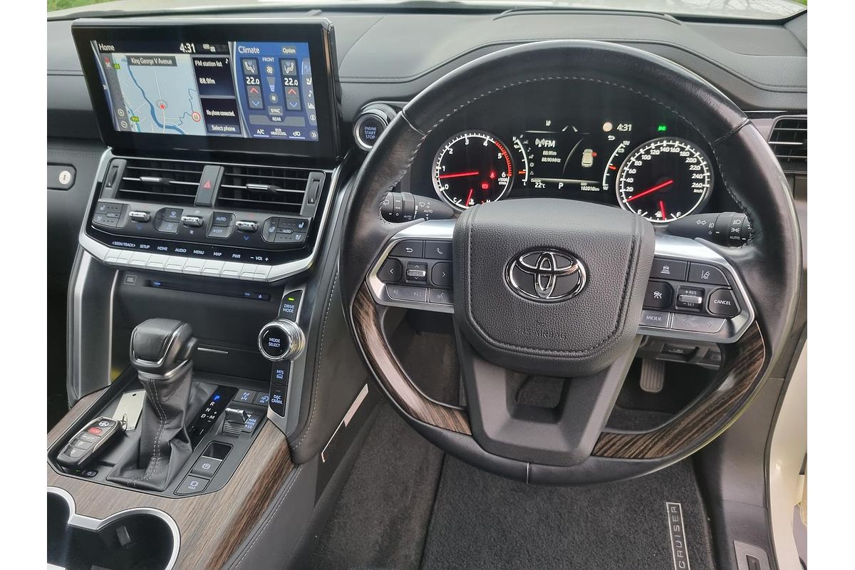 2023 Toyota Landcruiser Sahara FJA300R