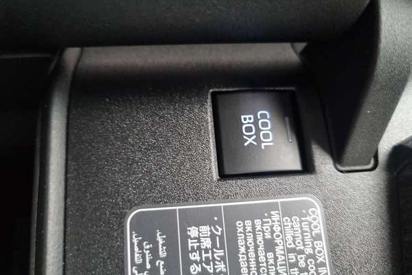 2023 Toyota Landcruiser Sahara FJA300R