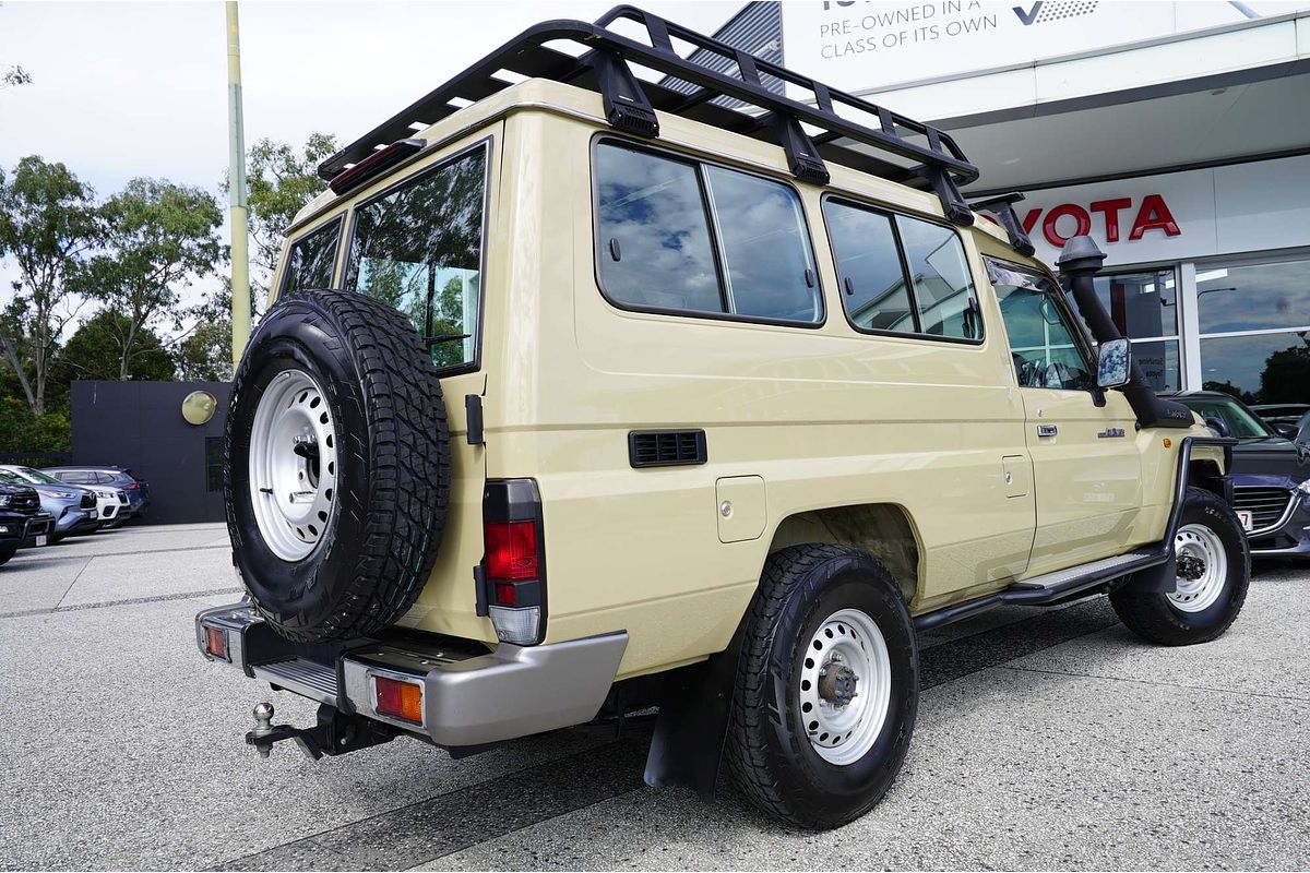 2021 Toyota Landcruiser GXL Troopcarrier VDJ78R