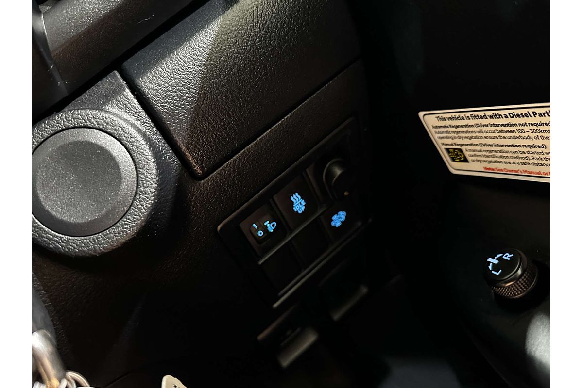 2020 Toyota Hilux SR GUN126R 4X4