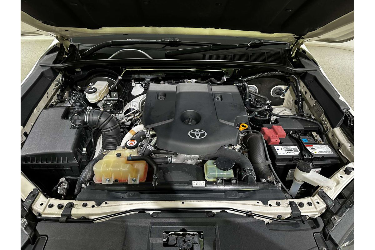 2020 Toyota Hilux SR GUN126R 4X4