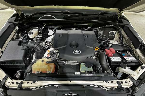 2020 Toyota Hilux SR GUN126R 4X4