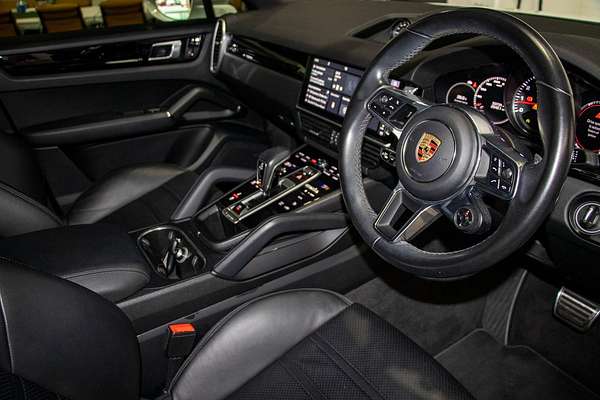 2020 Porsche Cayenne S 9YB