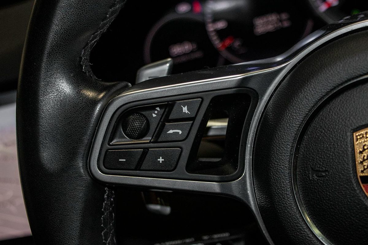 2020 Porsche Cayenne S 9YB