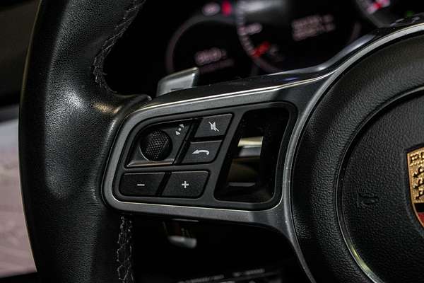2020 Porsche Cayenne S 9YB