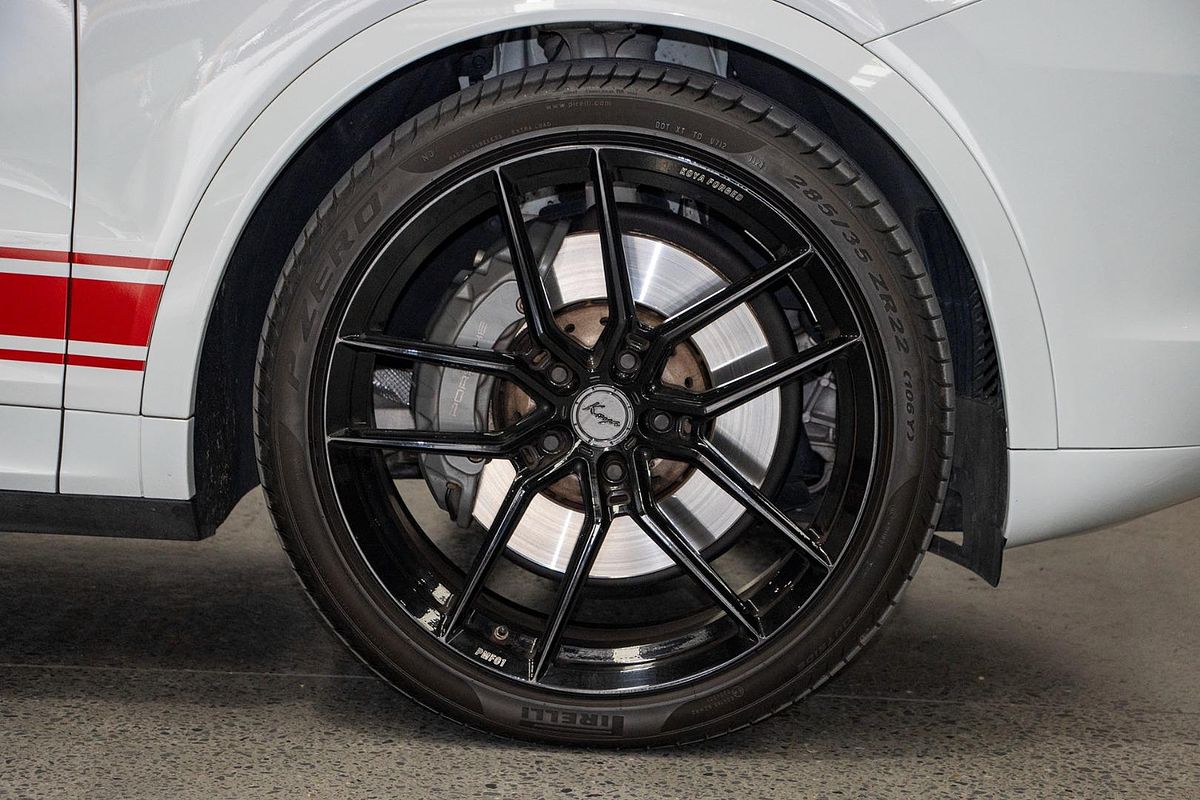 2020 Porsche Cayenne S 9YB