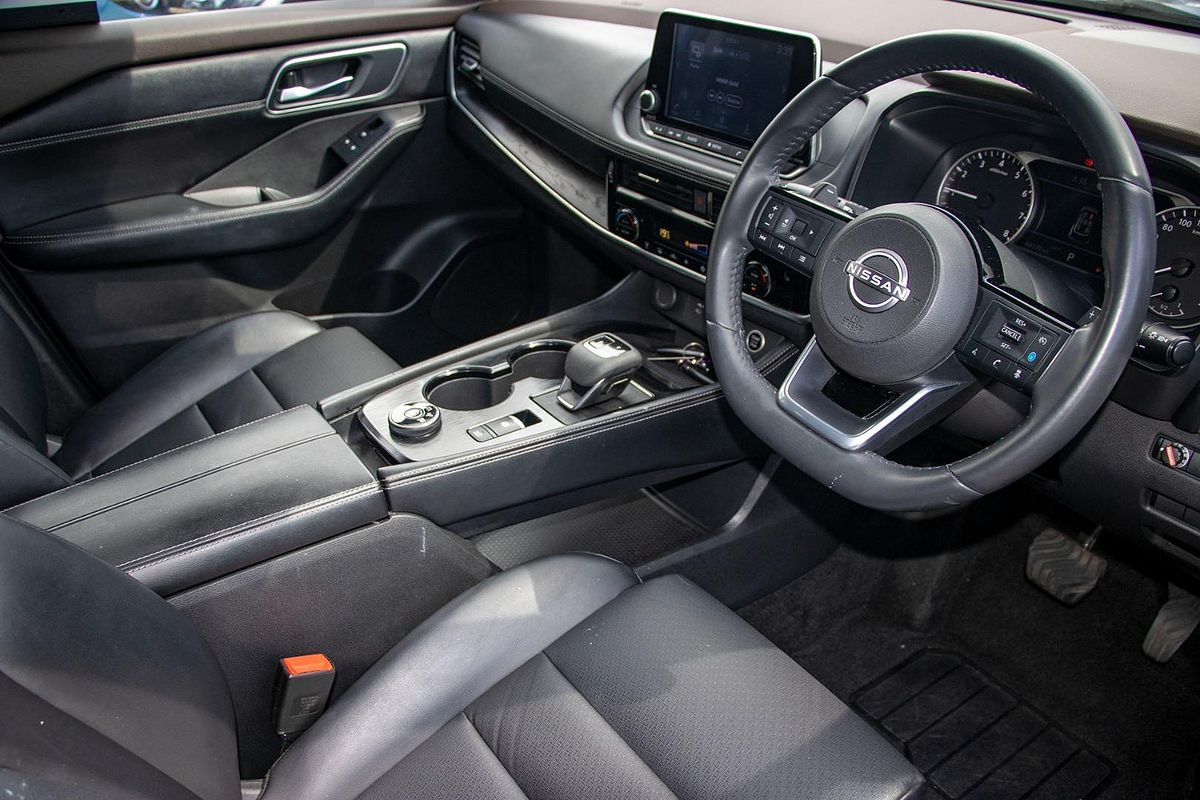 2022 Nissan X-TRAIL ST-L T33