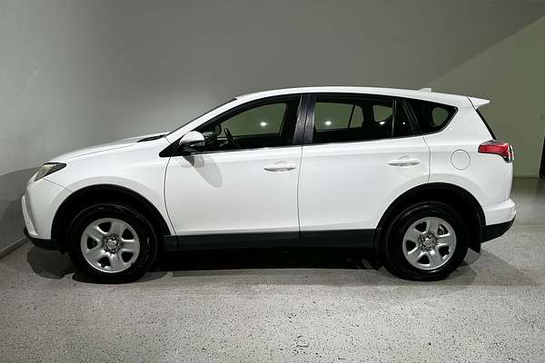 2018 Toyota RAV4 GX ZSA42R