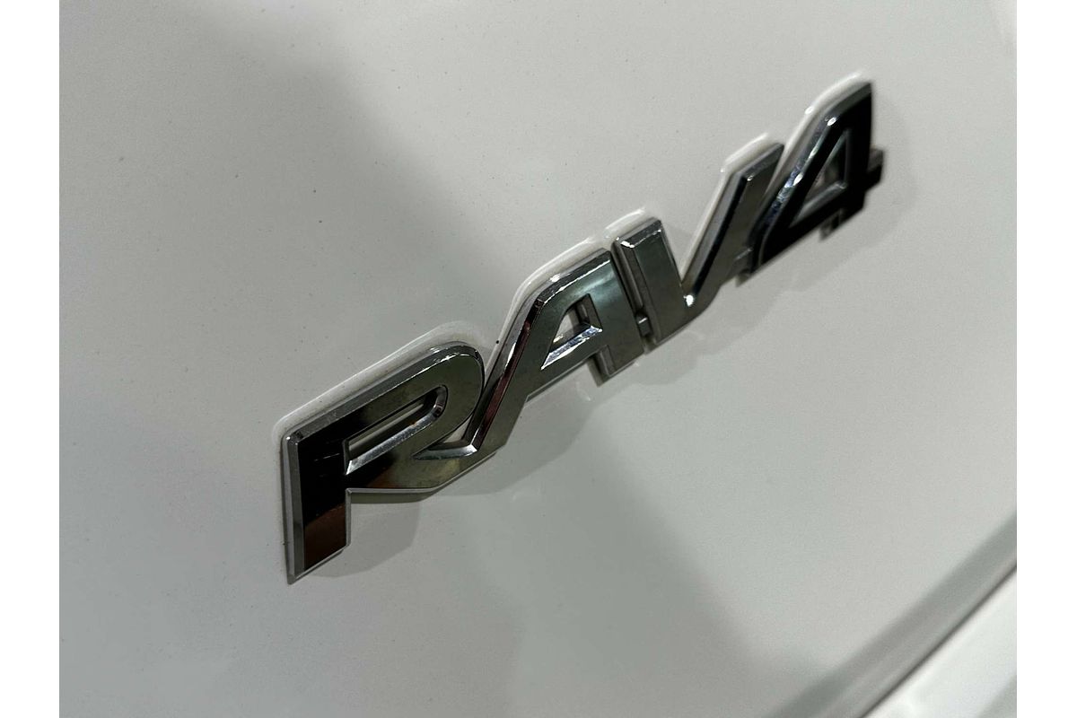 2018 Toyota RAV4 GX ZSA42R