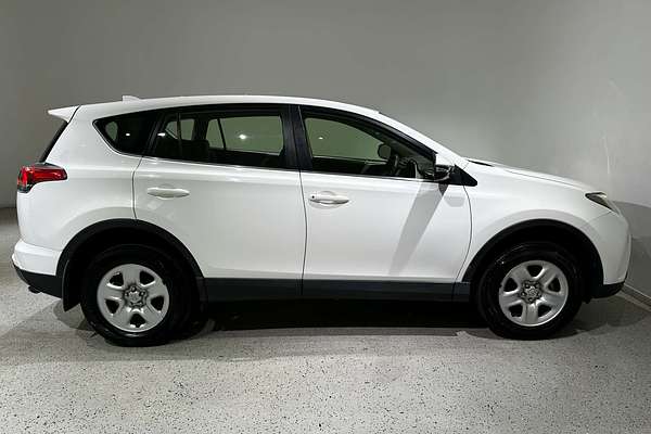 2018 Toyota RAV4 GX ZSA42R