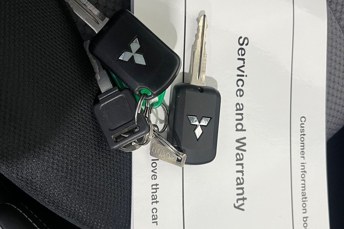 2019 Mitsubishi Triton GLX+ MR 4X4