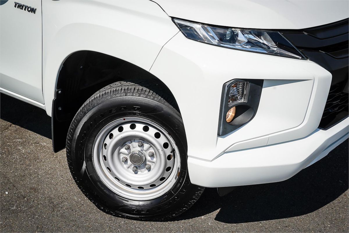 2018 Mitsubishi Triton GLX MR Rear Wheel Drive