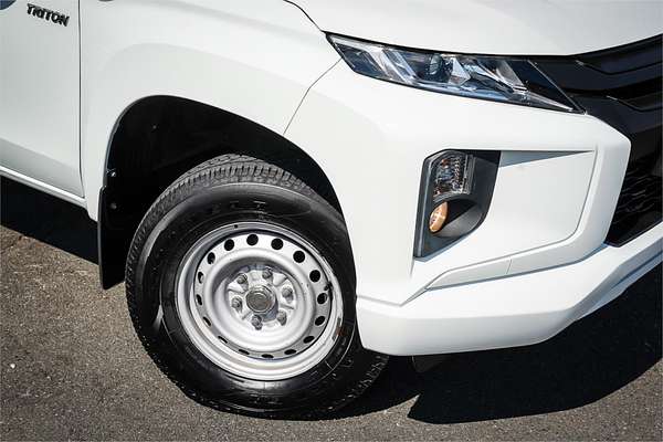 2018 Mitsubishi Triton GLX MR Rear Wheel Drive