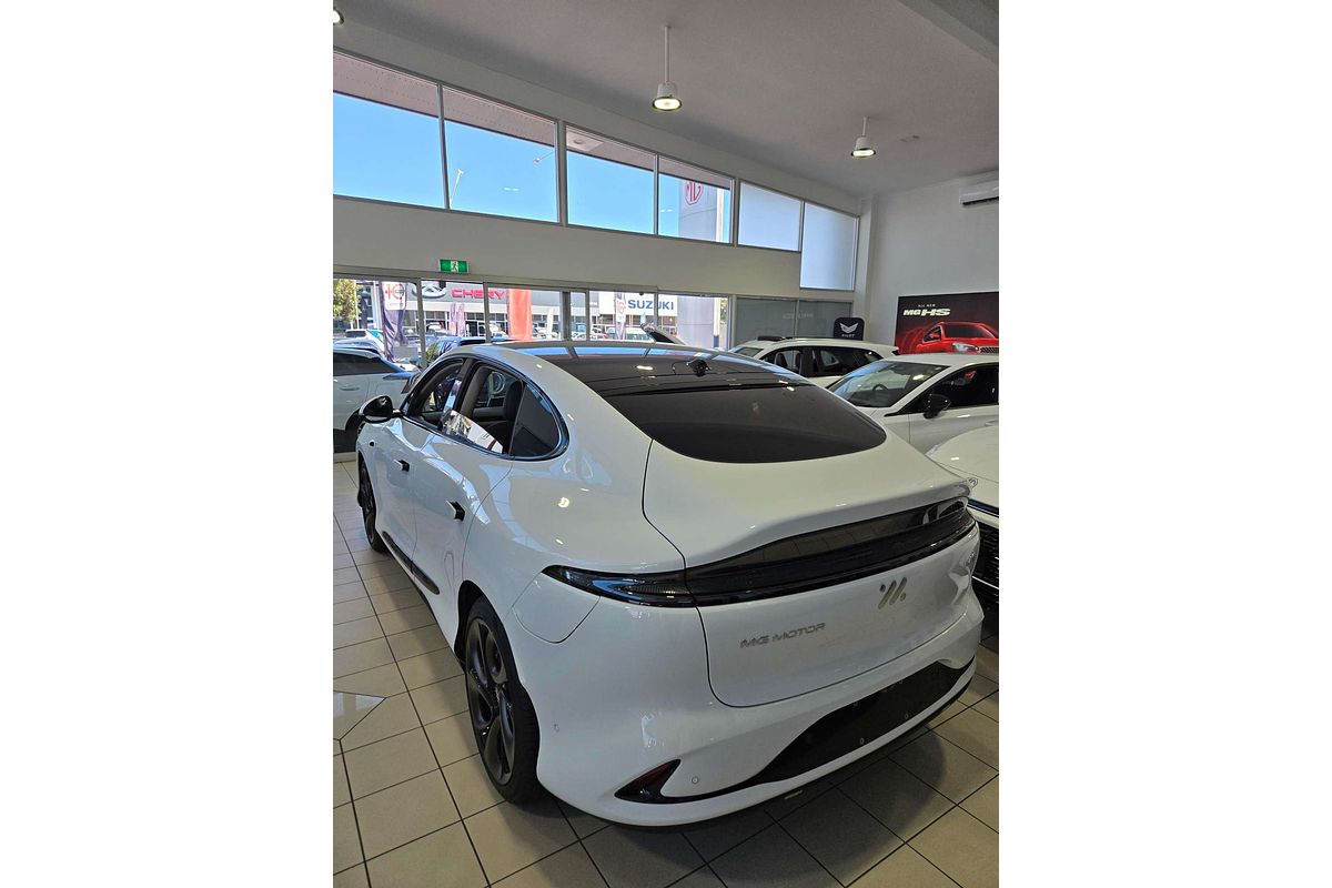 2025 MG IM6 Performance S12L