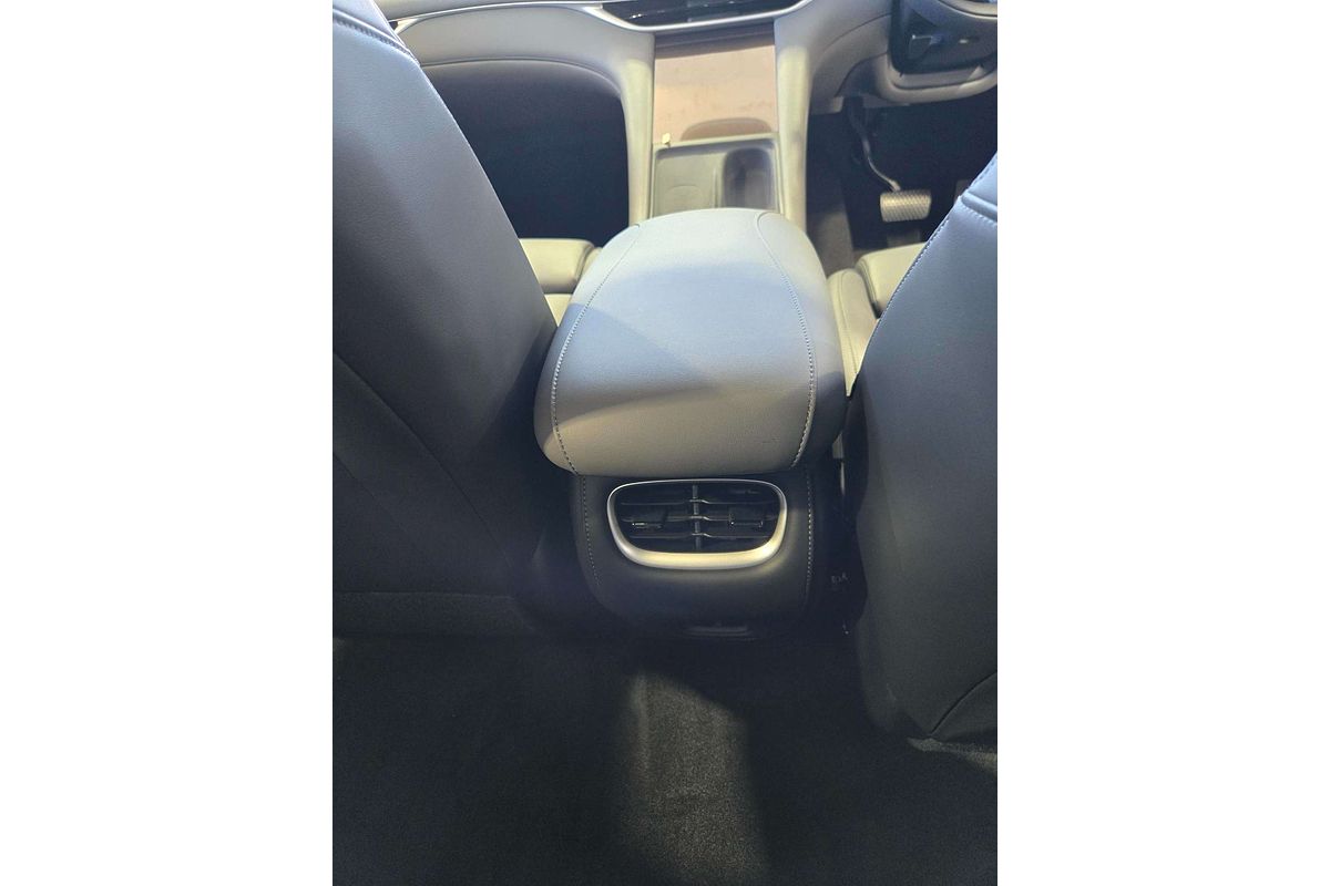 2025 MG IM6 Performance S12L