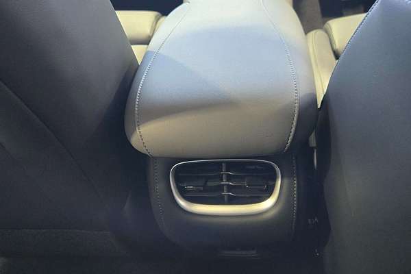 2025 MG IM6 Performance S12L