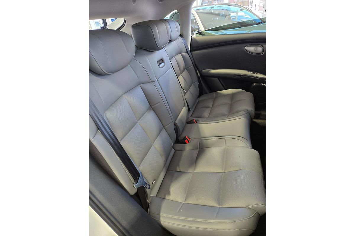 2025 MG IM6 Performance S12L